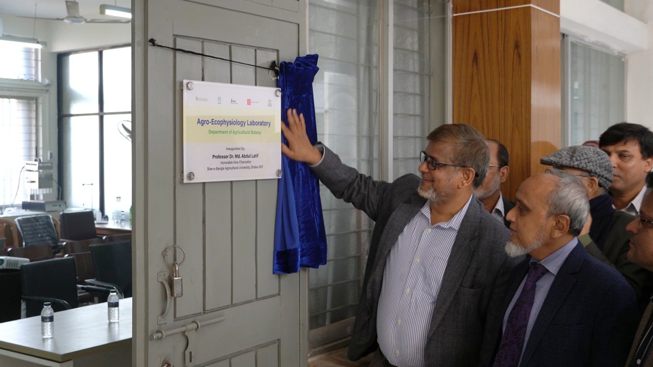 Country’s first agro-ecophysiology lab launched to tackle climate ...
